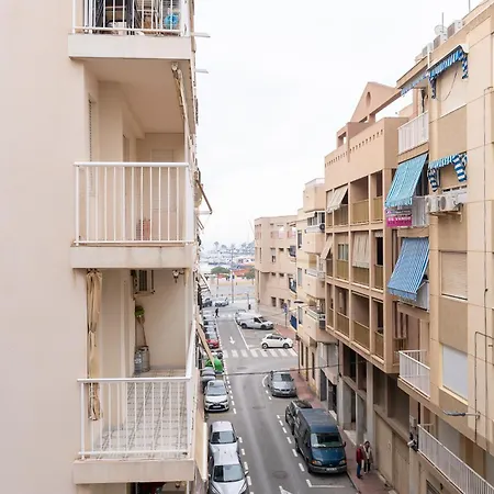 דירה Rentafive - Centro - Playa - Ascensor סנטה פולה